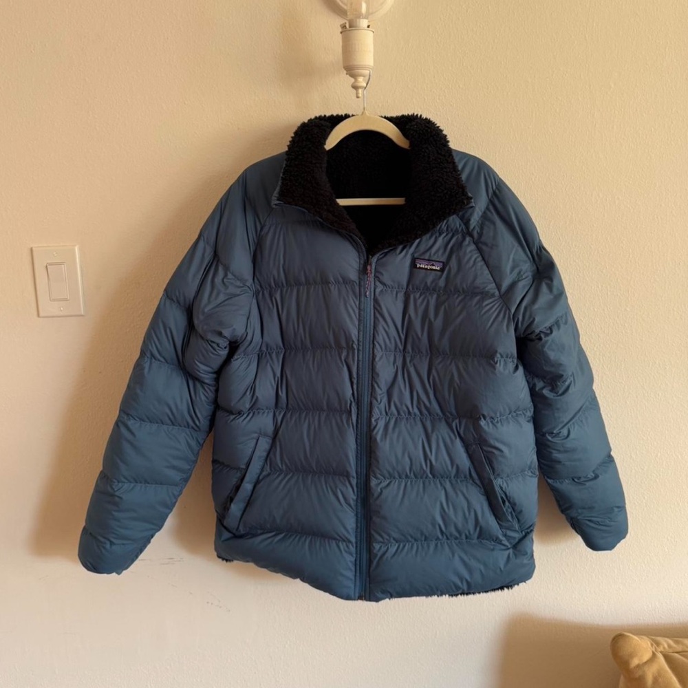 Patagonia Teal Puffer Jacket with Black Collar